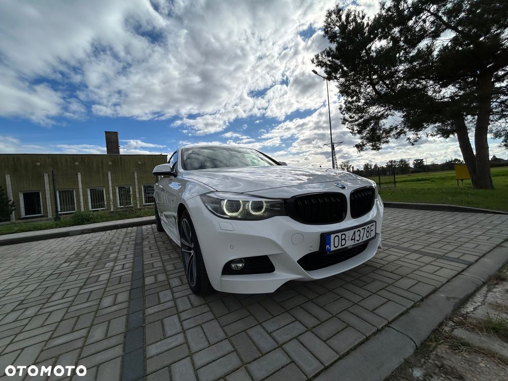 BMW Seria 3 318d M Sport - 6