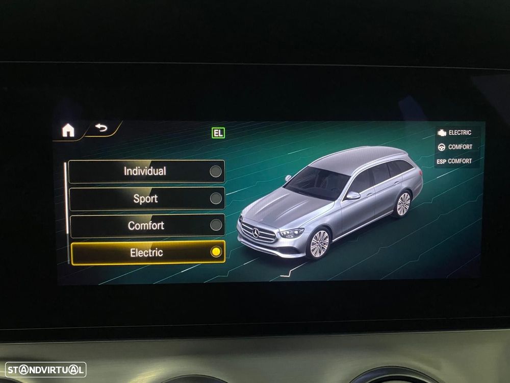 Mercedes-Benz E 300 de Exclusive Line 4Matic - 41