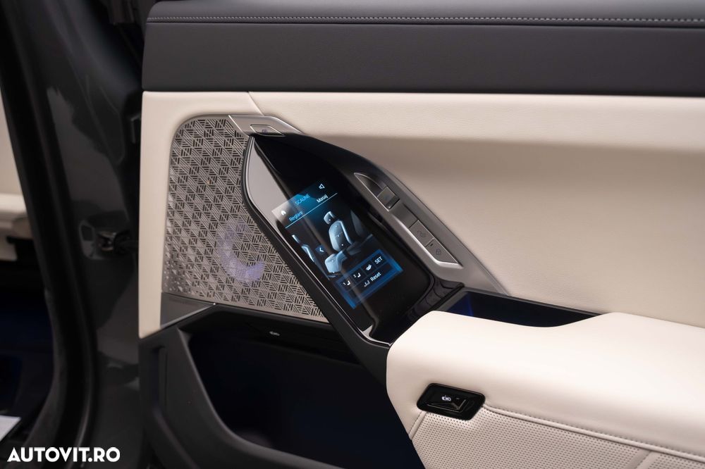 BMW M7 M760e xDrive AT PHEV - 19