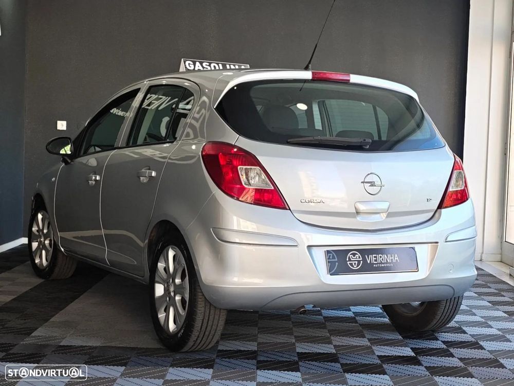 Opel Corsa 1.2 Enjoy - 20