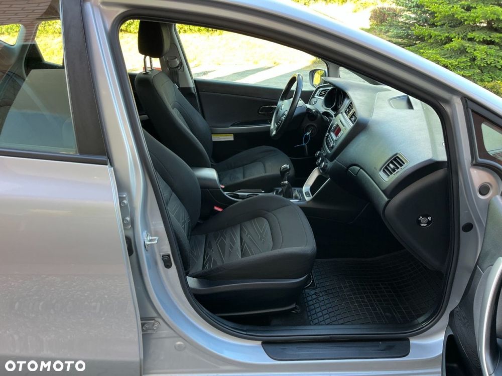Kia Ceed Cee'd 1.4 CRDi M - 17