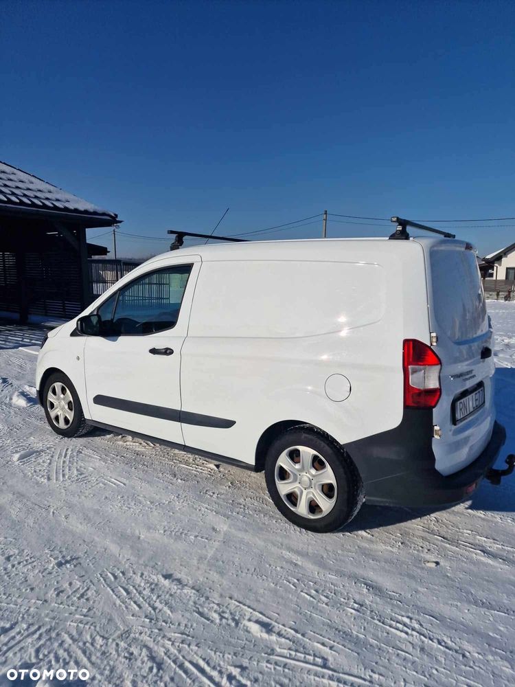 Ford Transit Courier - 1