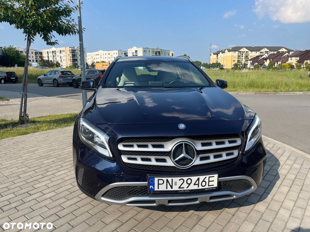 Mercedes-Benz GLA 200 7G-DCT - 7