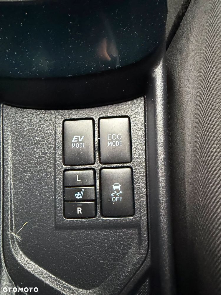 Toyota Yaris 1.5 VVT-i Comfort mit Design Paket - 39
