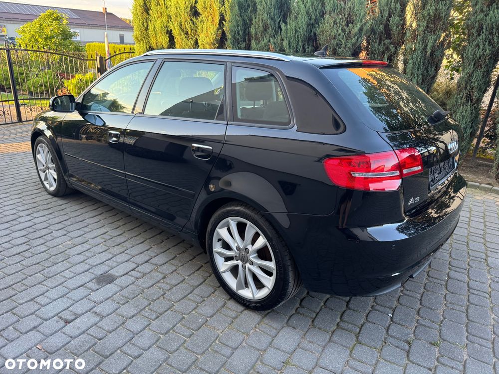 Audi A3 Sportback 2.0 TDI Ambiente - 32