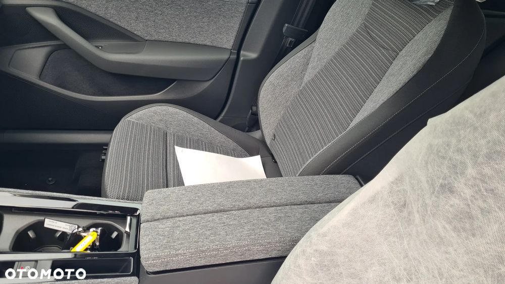 Skoda Superb 2.0 TSI Drive DSG - 11