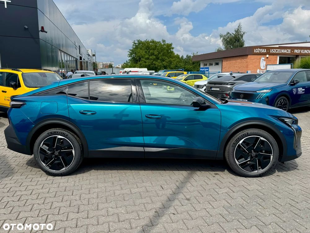 Peugeot 408 1.6 Plug-In Hybrid 225 GT EAT8 - 9