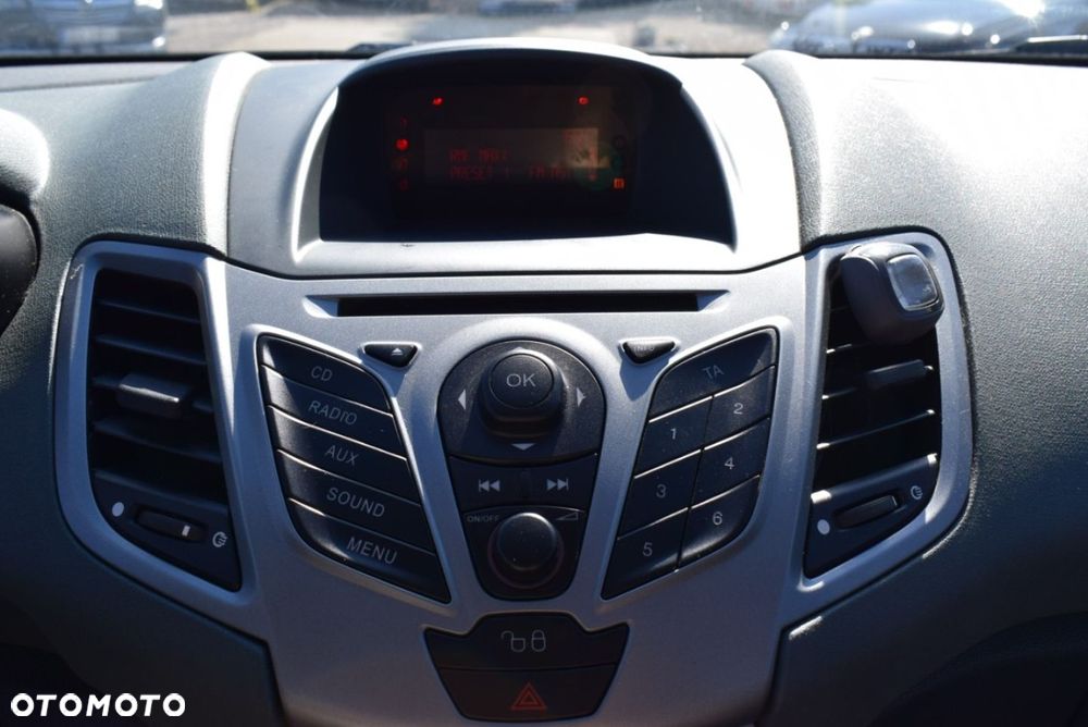 Ford Fiesta - 27