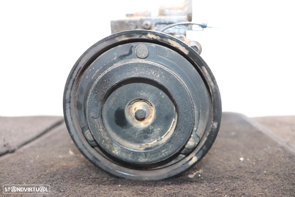COMPRESSOR DE AR CONDICIONADO AUDI A4 BERLINA 8E - 1