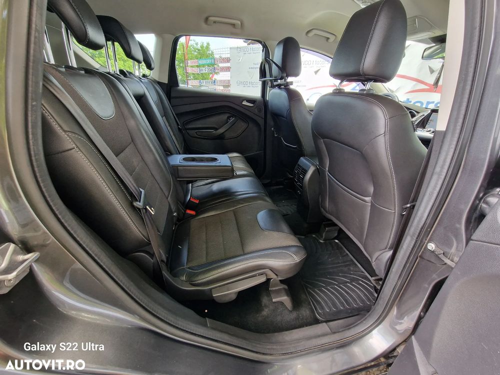 Ford Kuga 2.0 TDCi 4x4 Aut. ST-Line - 6