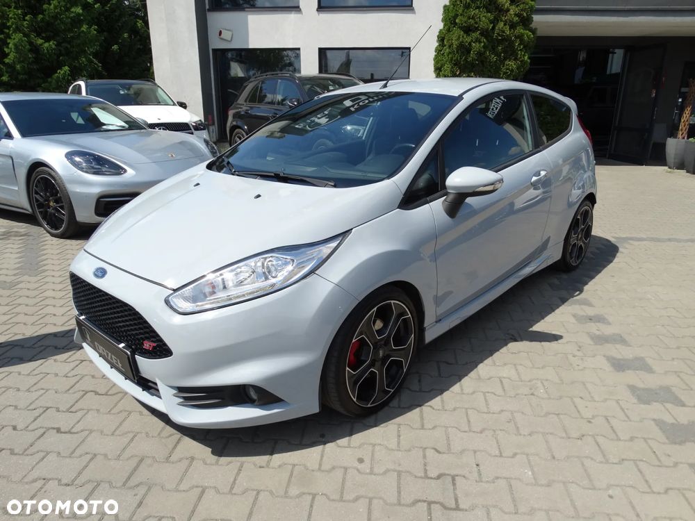 Ford Fiesta 1.6 EcoBoost ST200 - 8