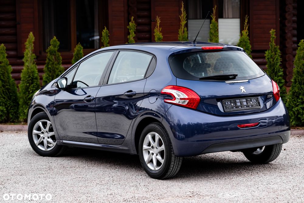 Peugeot 208 PureTech 82 Allure - 10