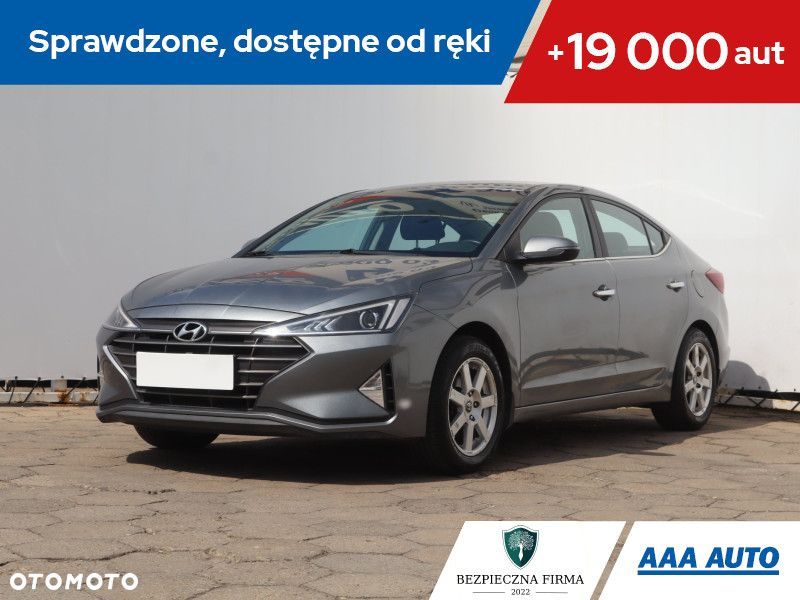 Hyundai Elantra - 2