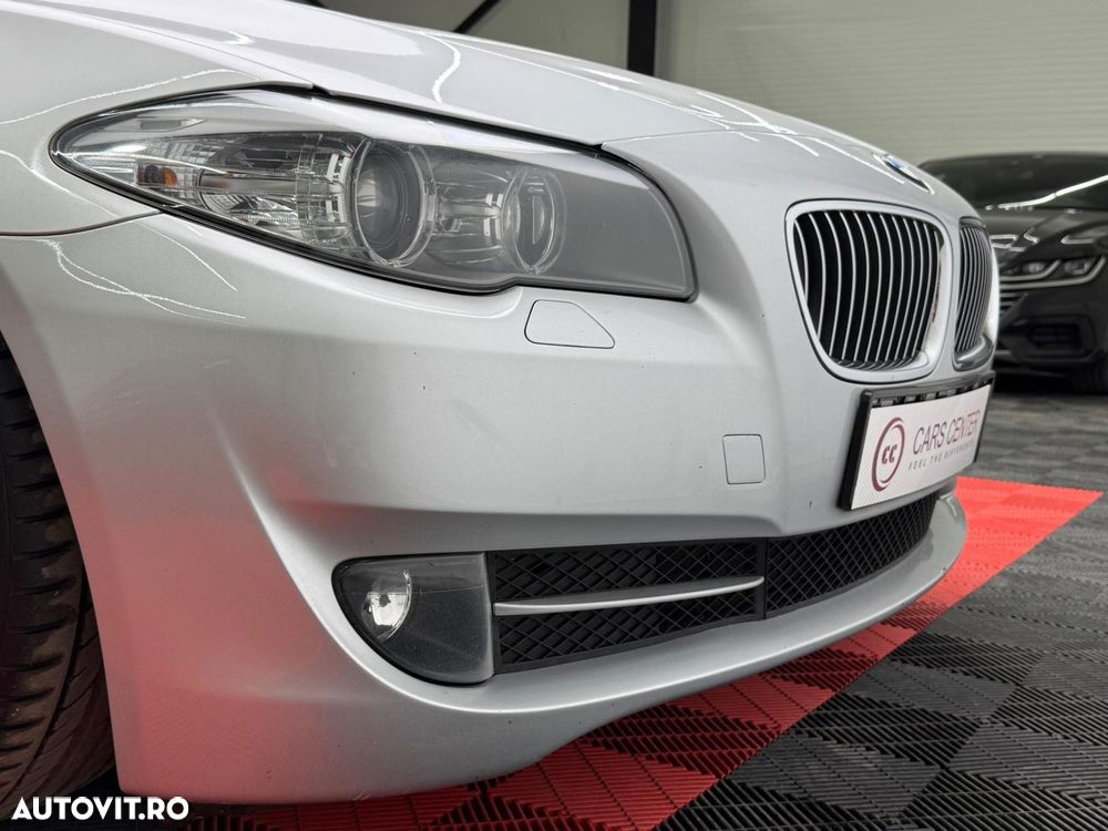 BMW Seria 5 523i Sport-Aut. - 18