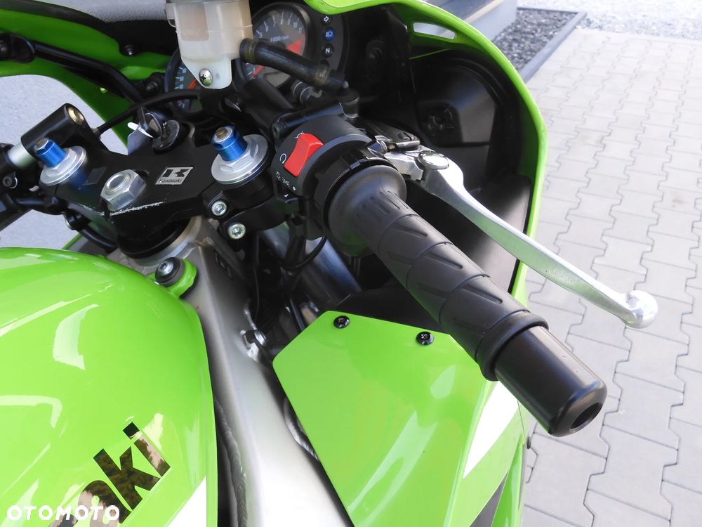 Kawasaki Ninja - 16
