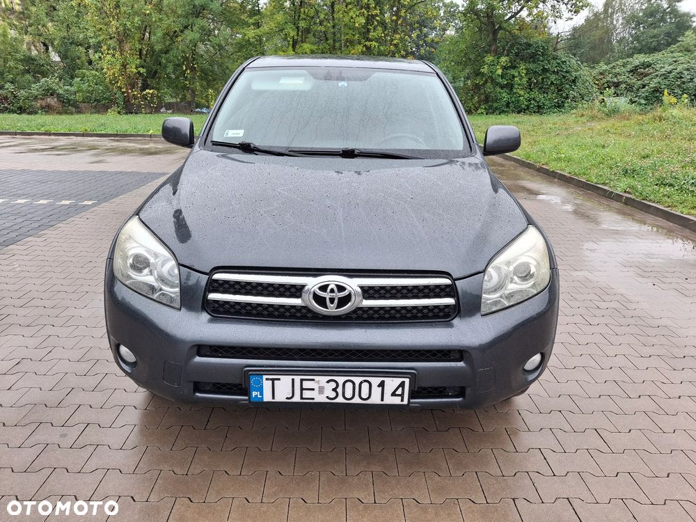 Toyota RAV4 - 11