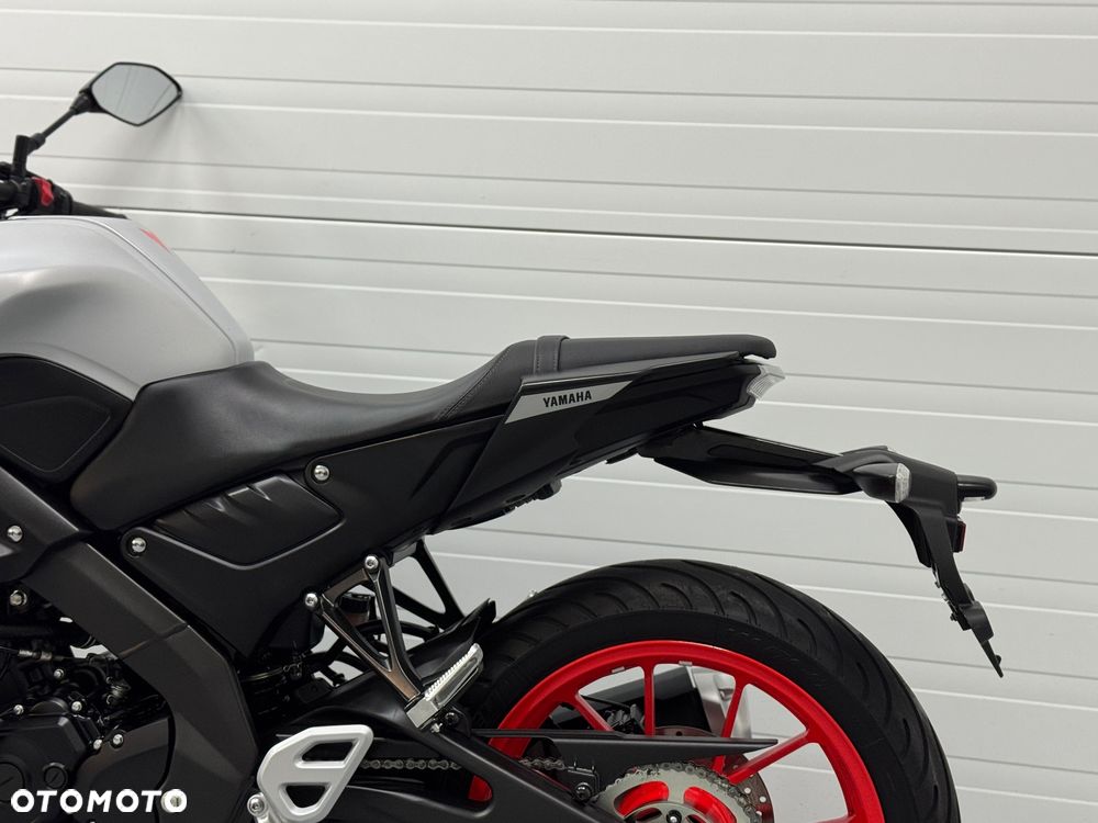 Yamaha MT - 17