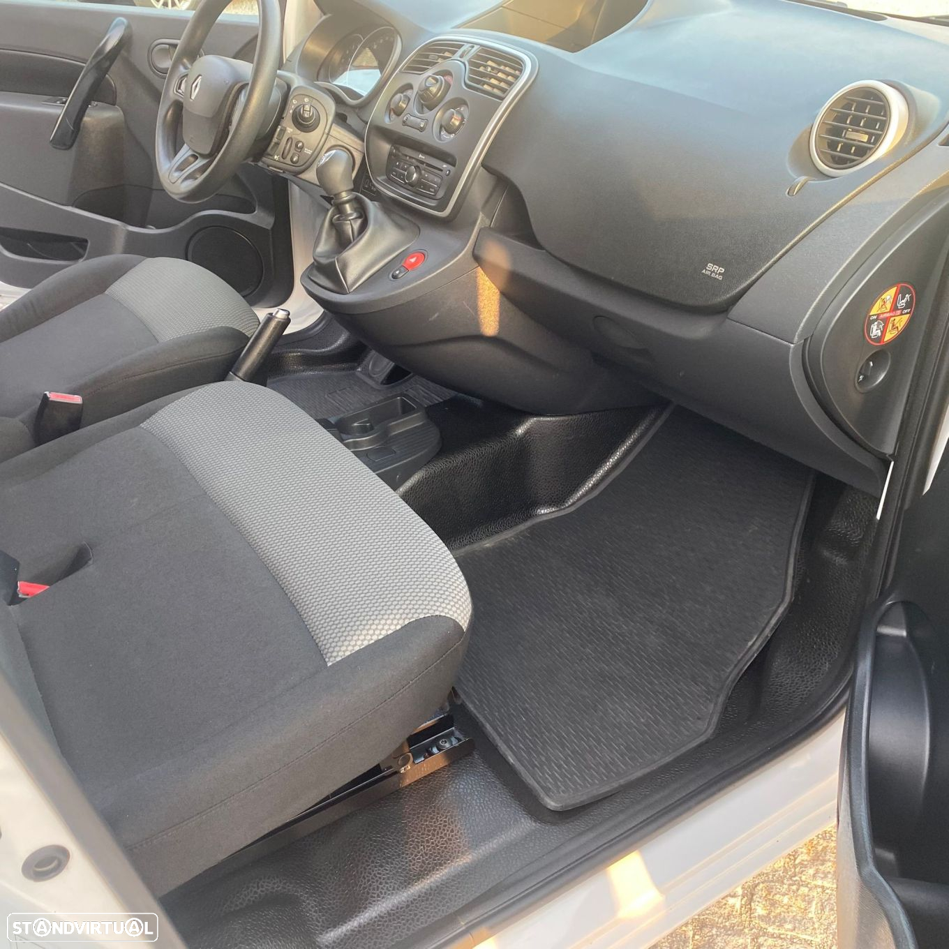 Renault Kangoo 1.5 DCI GPS 3 LUG CX. 6 - 33