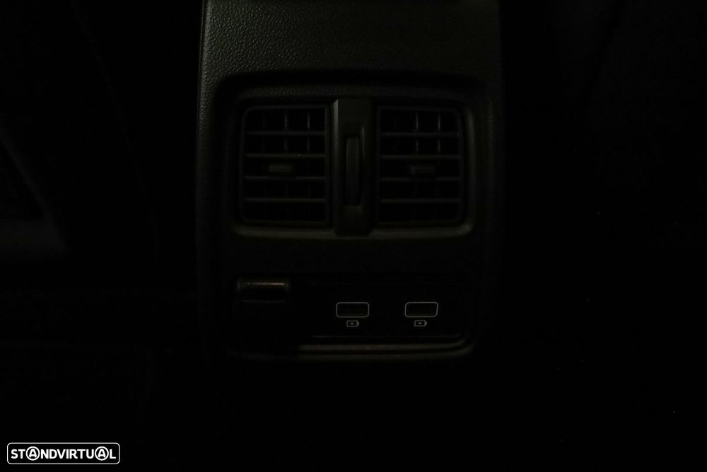 Renault Captur 1.0 TCe Techno Bi-Fuel - 25