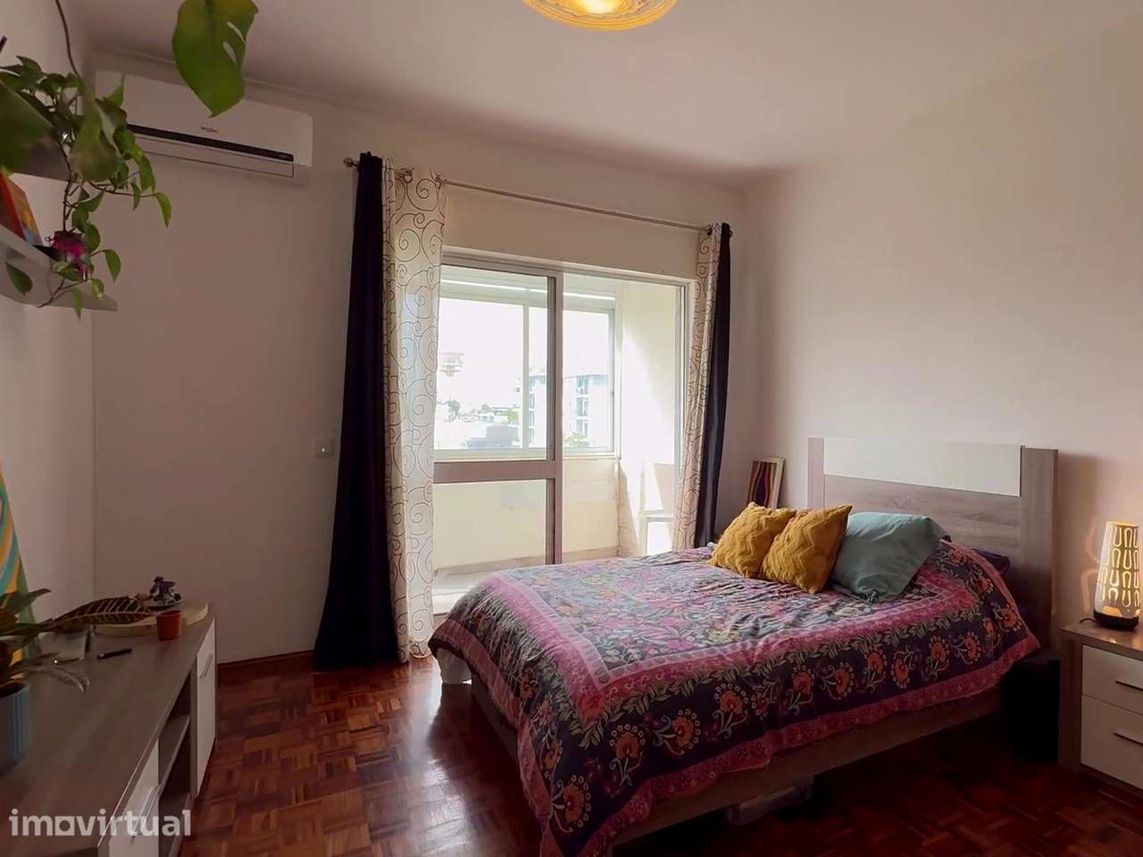 Apartamento T2 com varanda e ar condicionado - Grande imagem: 4/17