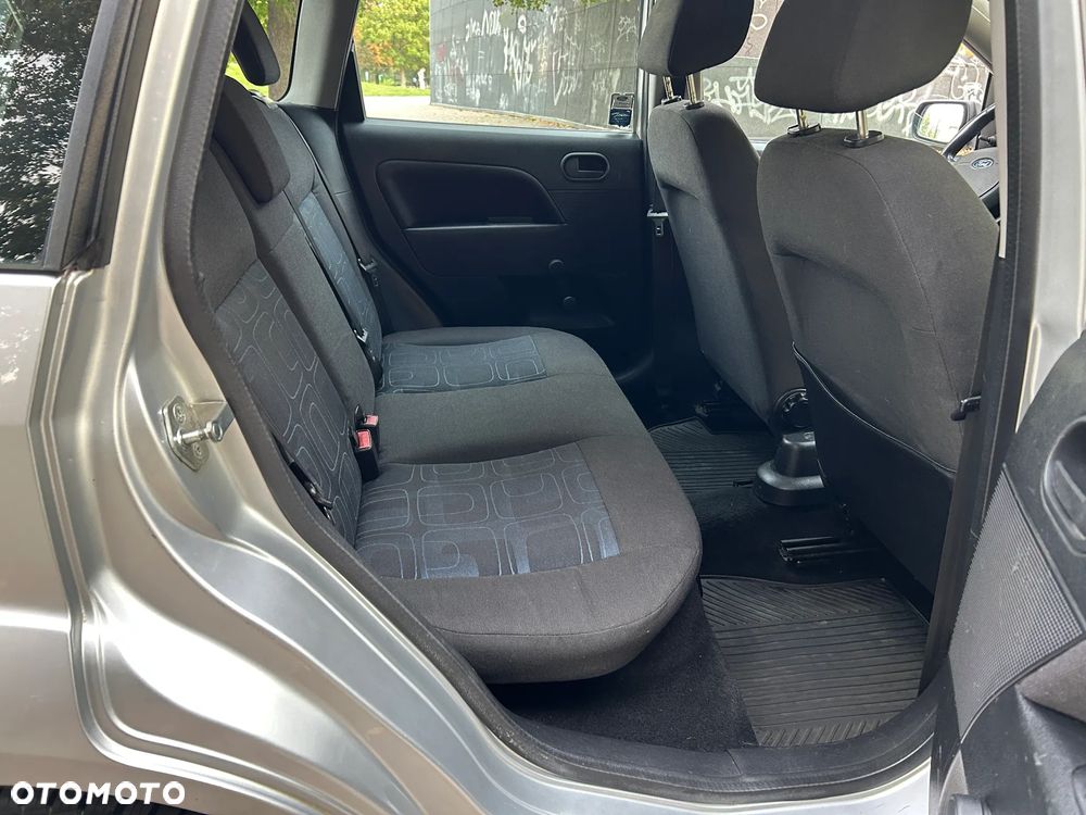 Ford Fiesta - 13
