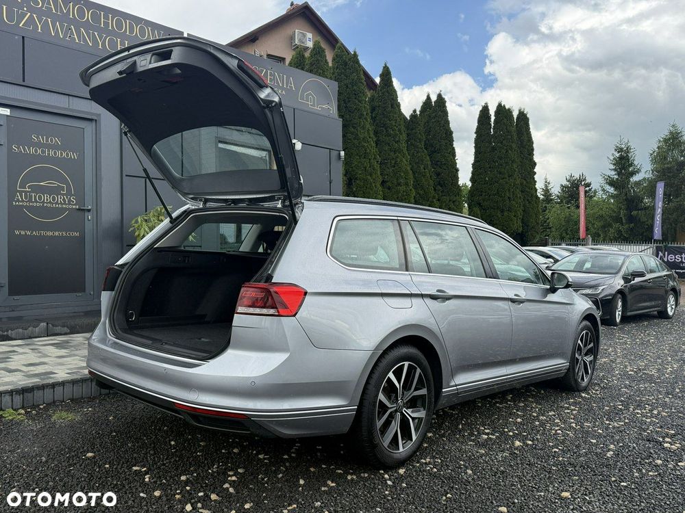 Volkswagen Passat - 37