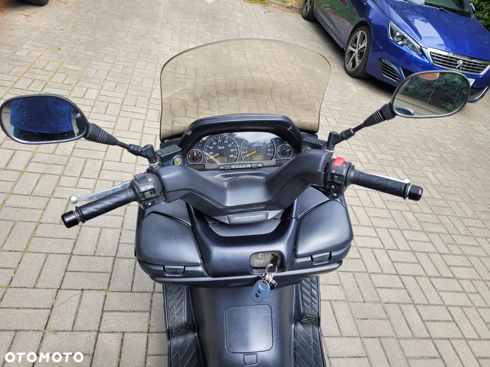 Suzuki Burgman - 10