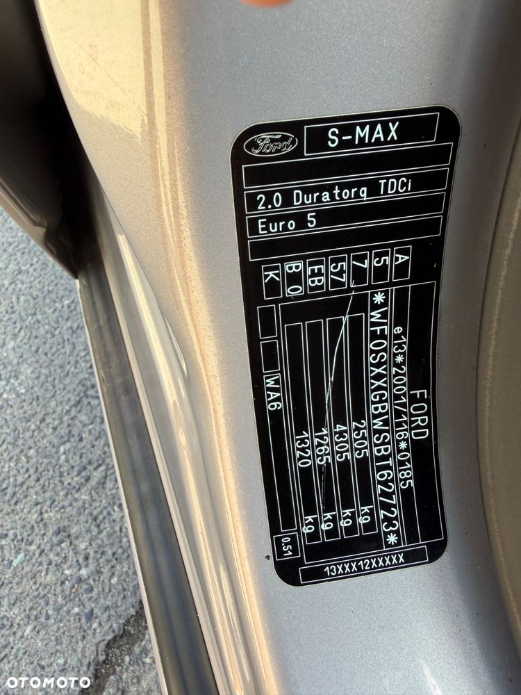 Ford S-Max 2.0 TDCi DPF Titanium X - 32