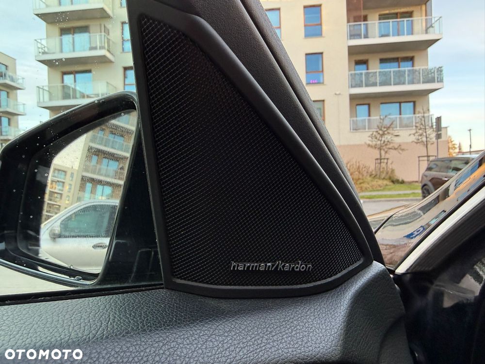 Mercedes-Benz Klasa E 200 NGT BlueEFFICIENCY - 19