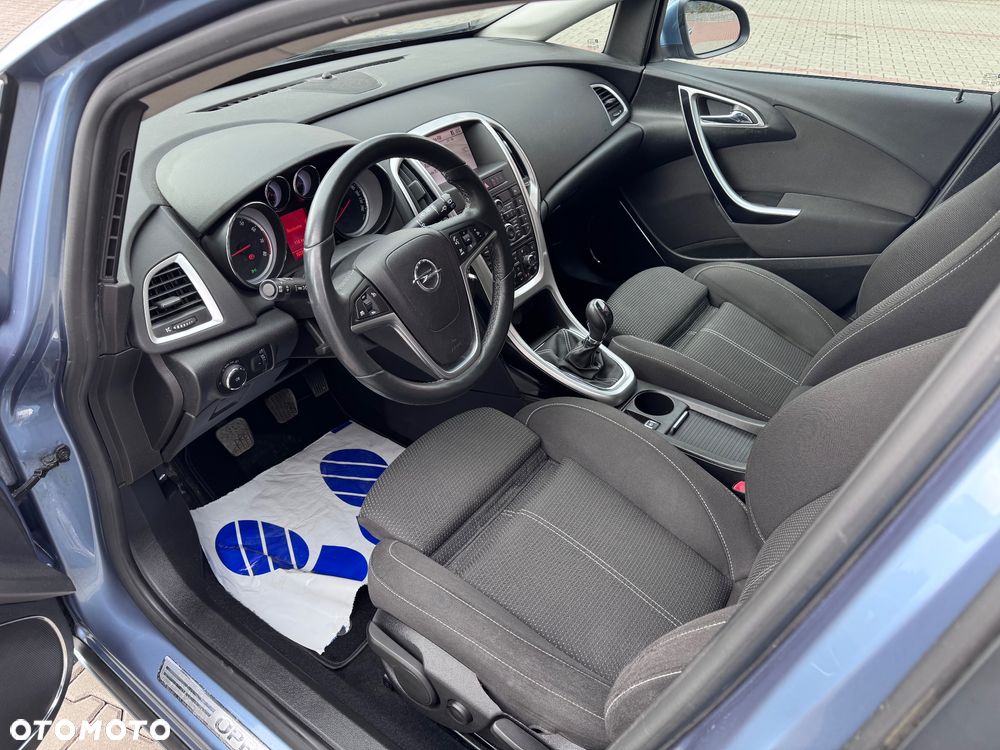 Opel Astra 1.4 Turbo Cosmo - 25