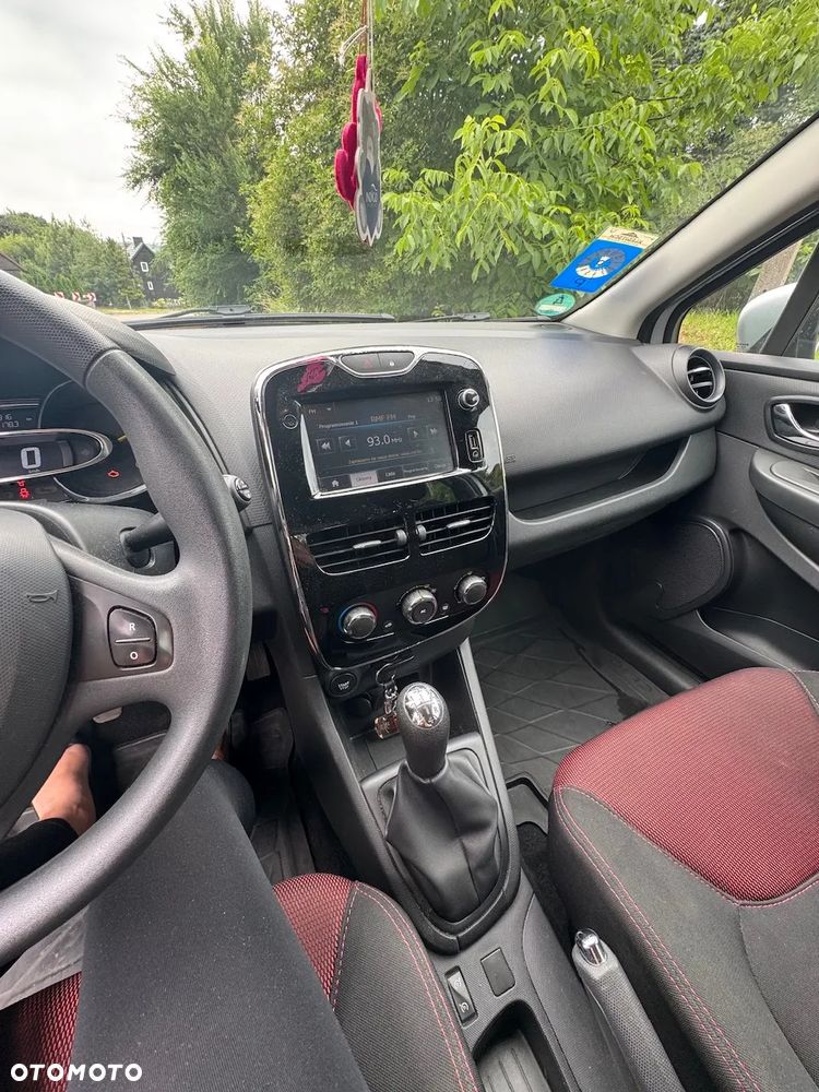 Renault Clio 1.2 16V Life - 8