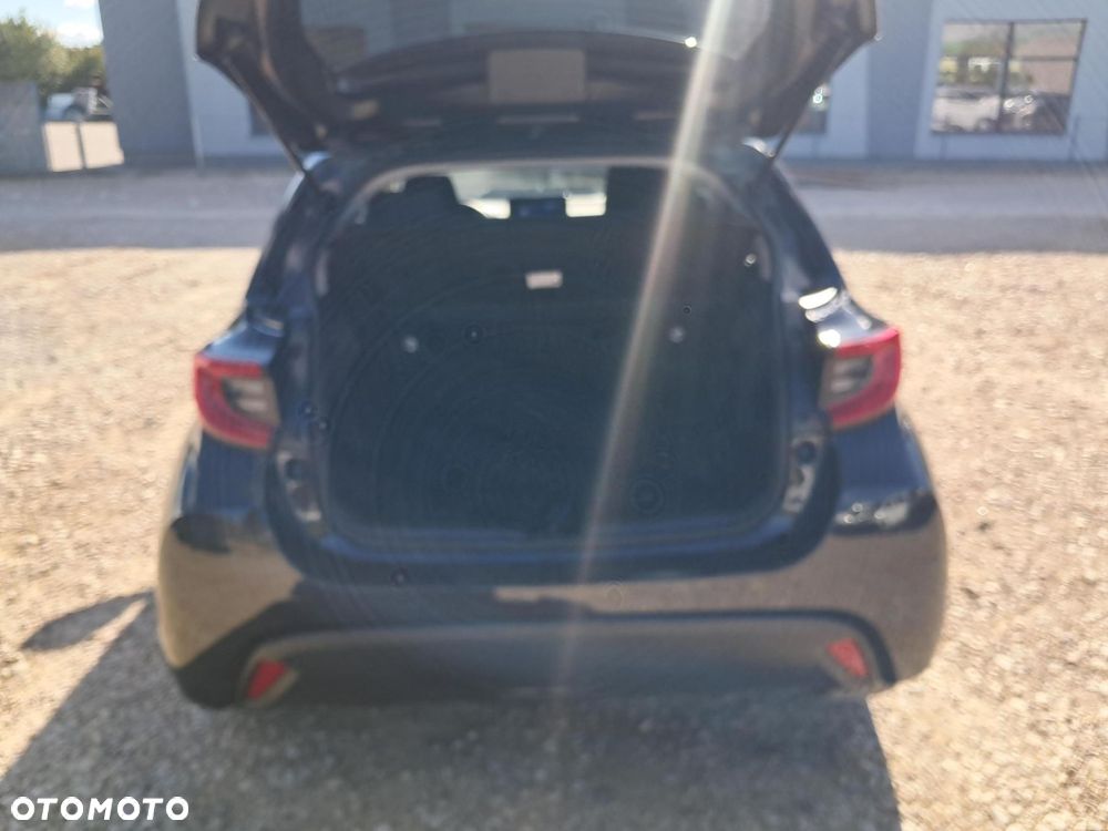 Toyota Yaris Hybrid 1.5 Style - 13