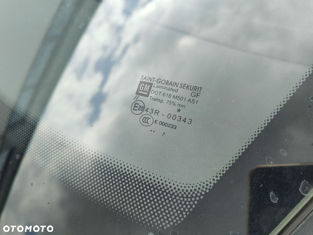 Opel Corsa 1.2 16V Edition / Active - 19