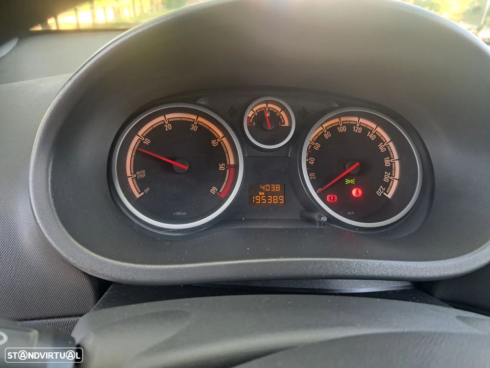 Opel Corsa 1.3 CDTI Enjoy EcoFLEX - 21