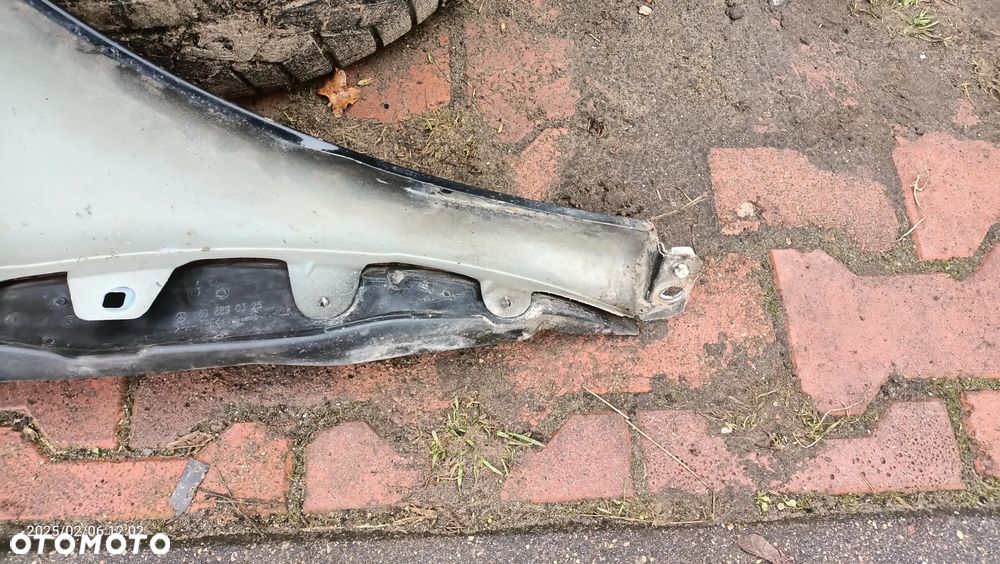 Błotnik lewy przód a klasa Mercedes w169 696 - 6