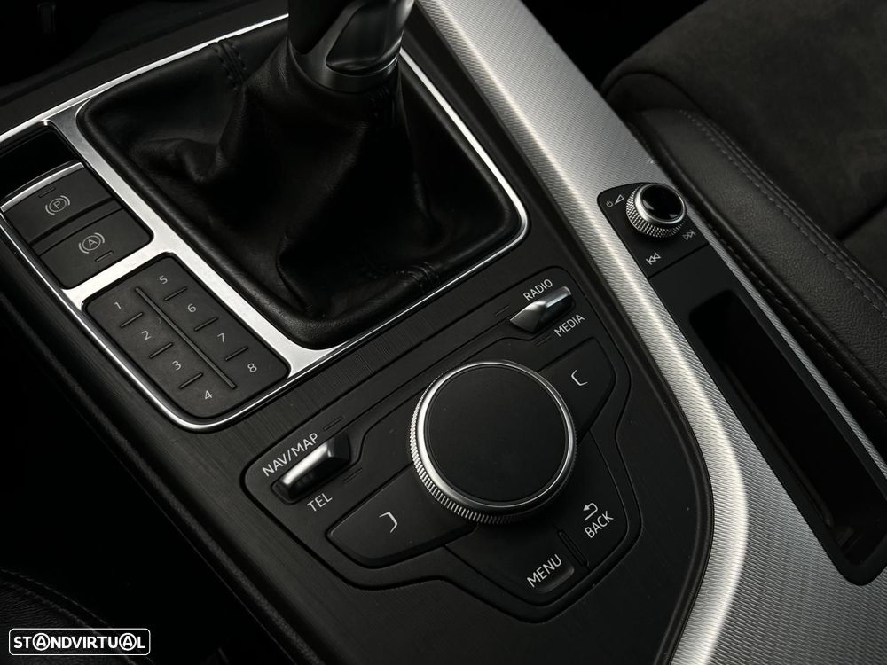 Audi A4 Avant 2.0 TDI S-line - 11