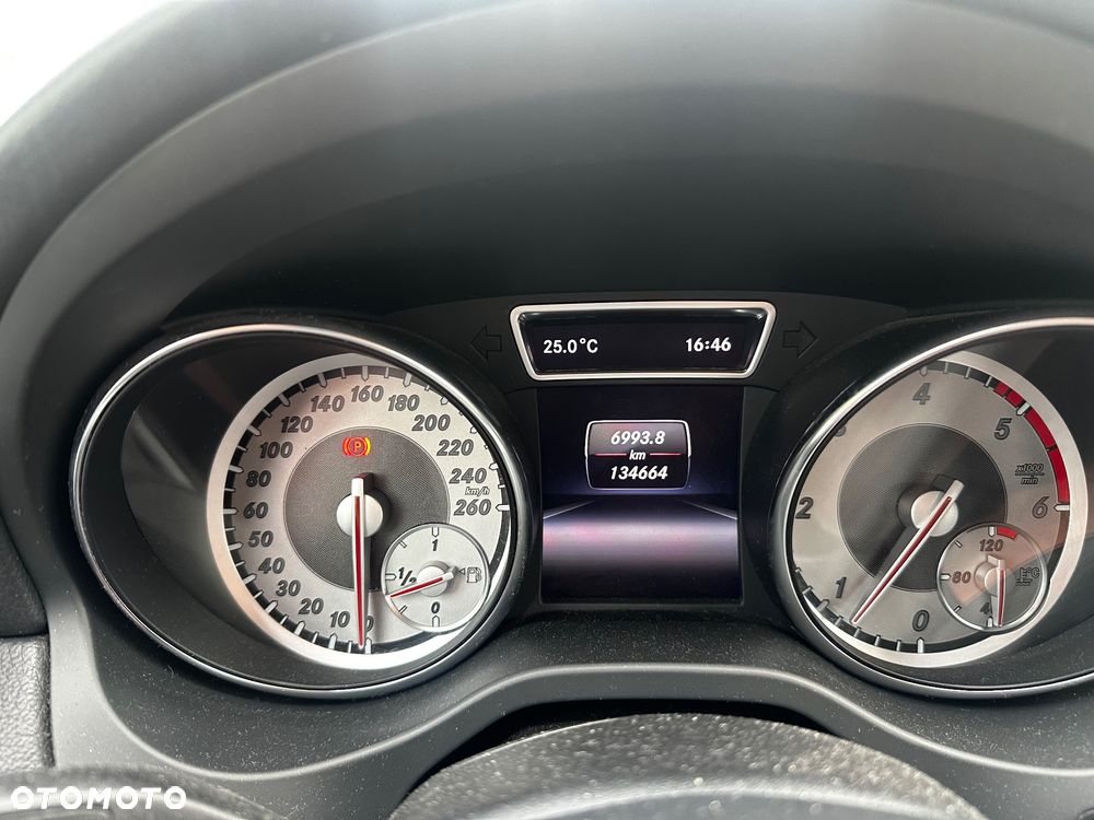 Mercedes-Benz GLA - 3