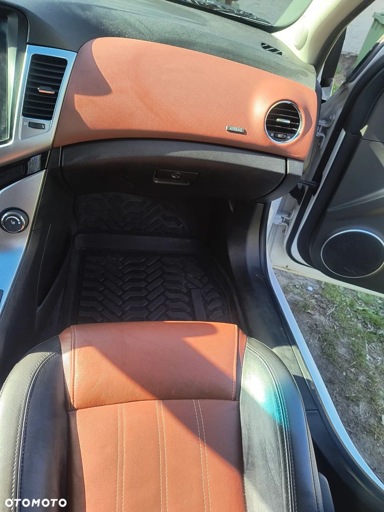 Chevrolet Cruze 1.8 LTZ - 7