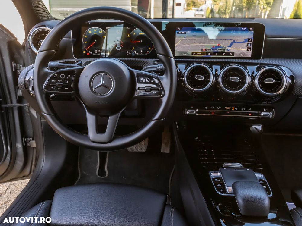 Mercedes-Benz A 180 d Sedan Aut. - 17