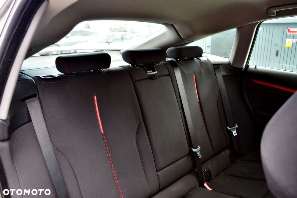 BMW 3GT 318d Modern Line - 26