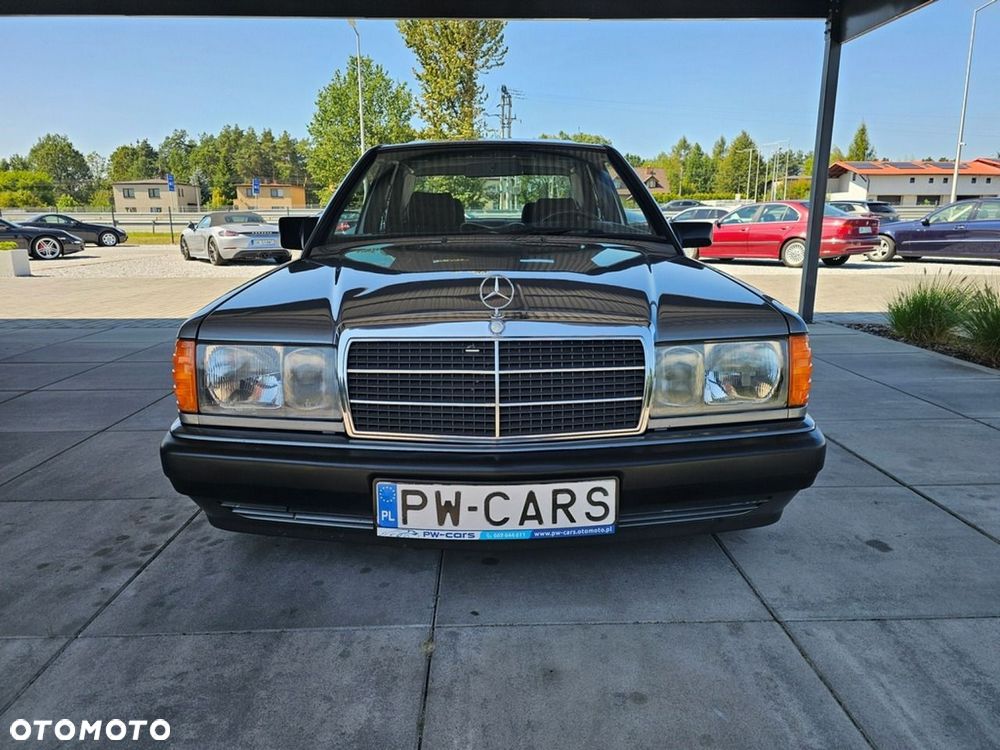 Mercedes-Benz W201 (190) - 5