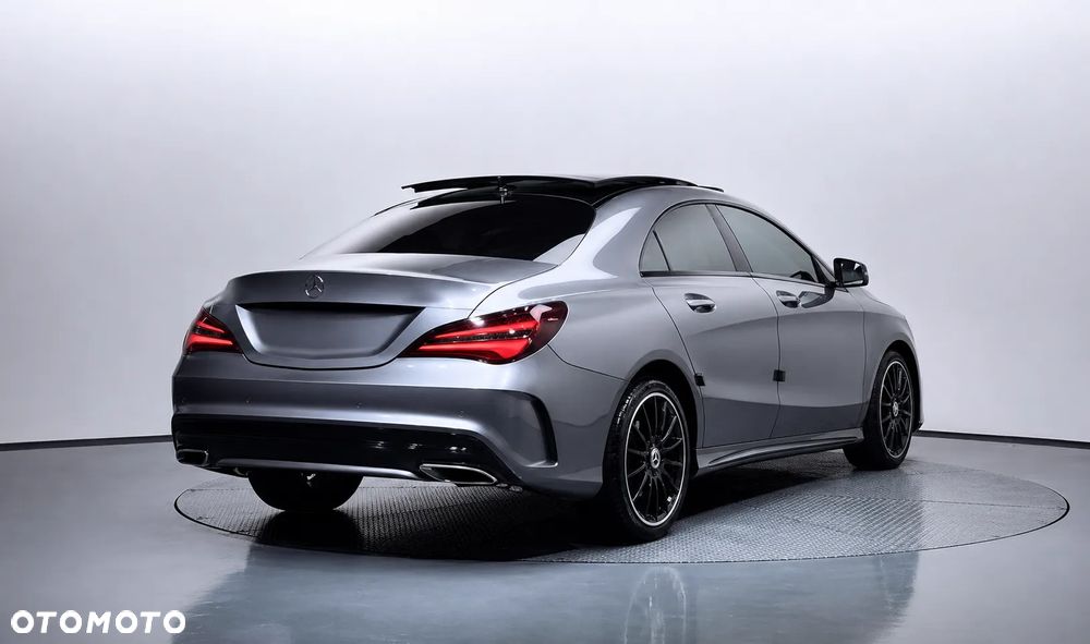 Mercedes-Benz CLA 250 4-Matic AMG Line - 4