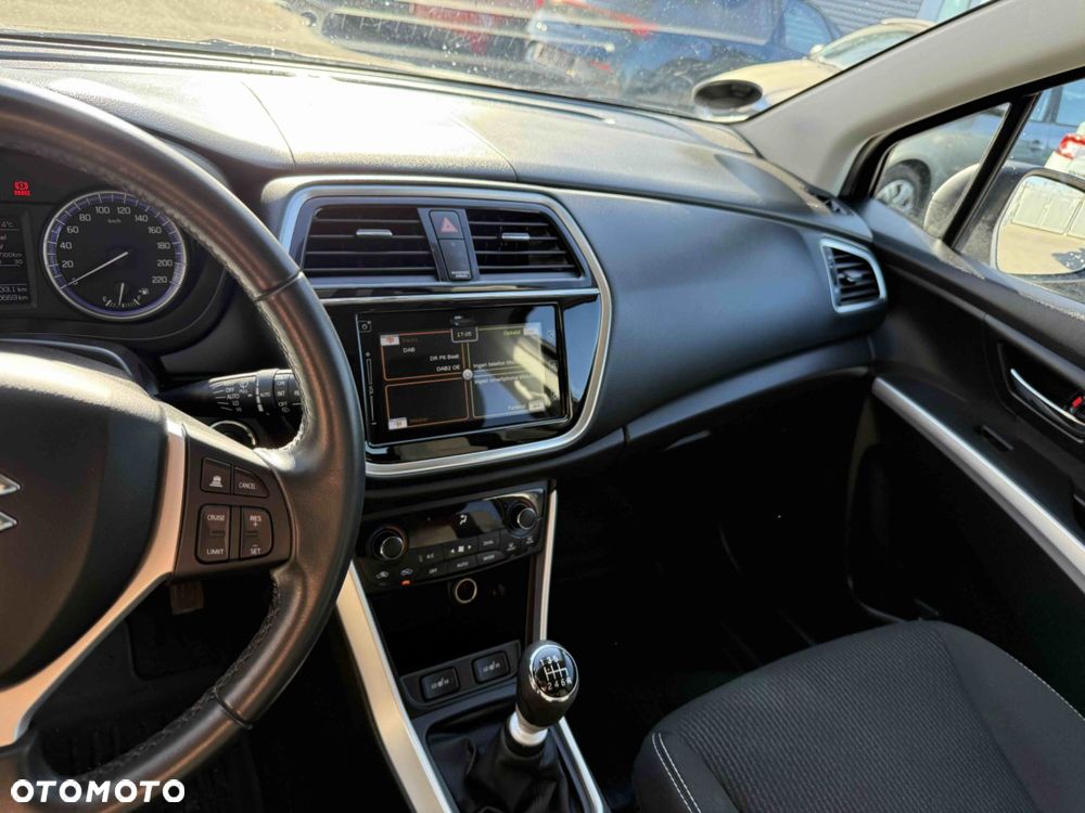 Suzuki SX4 S-Cross - 12
