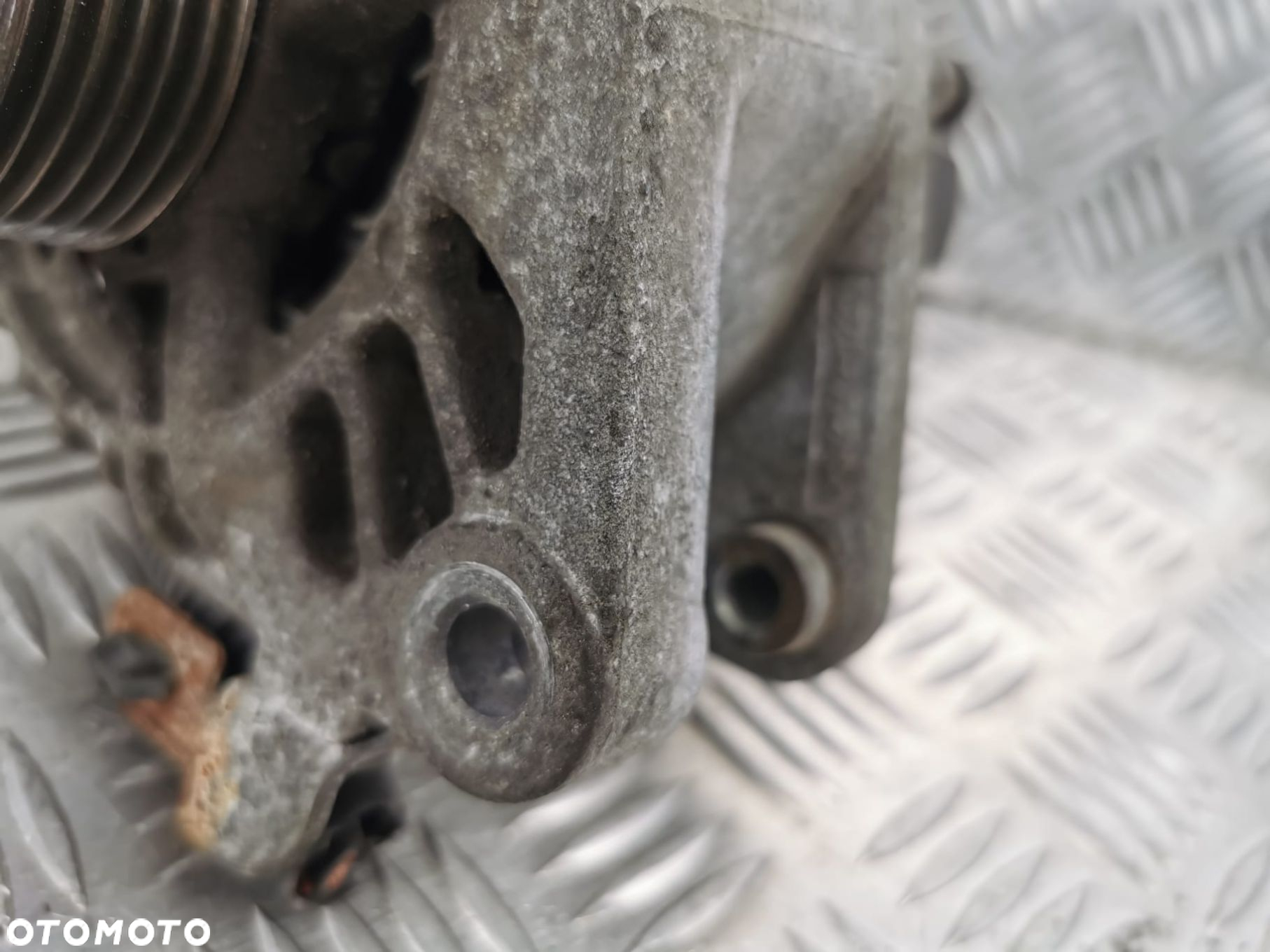 Alternator Citroen C1 Peugot 207 1.0 B Alternator 27060-0Q020 Oe - 8