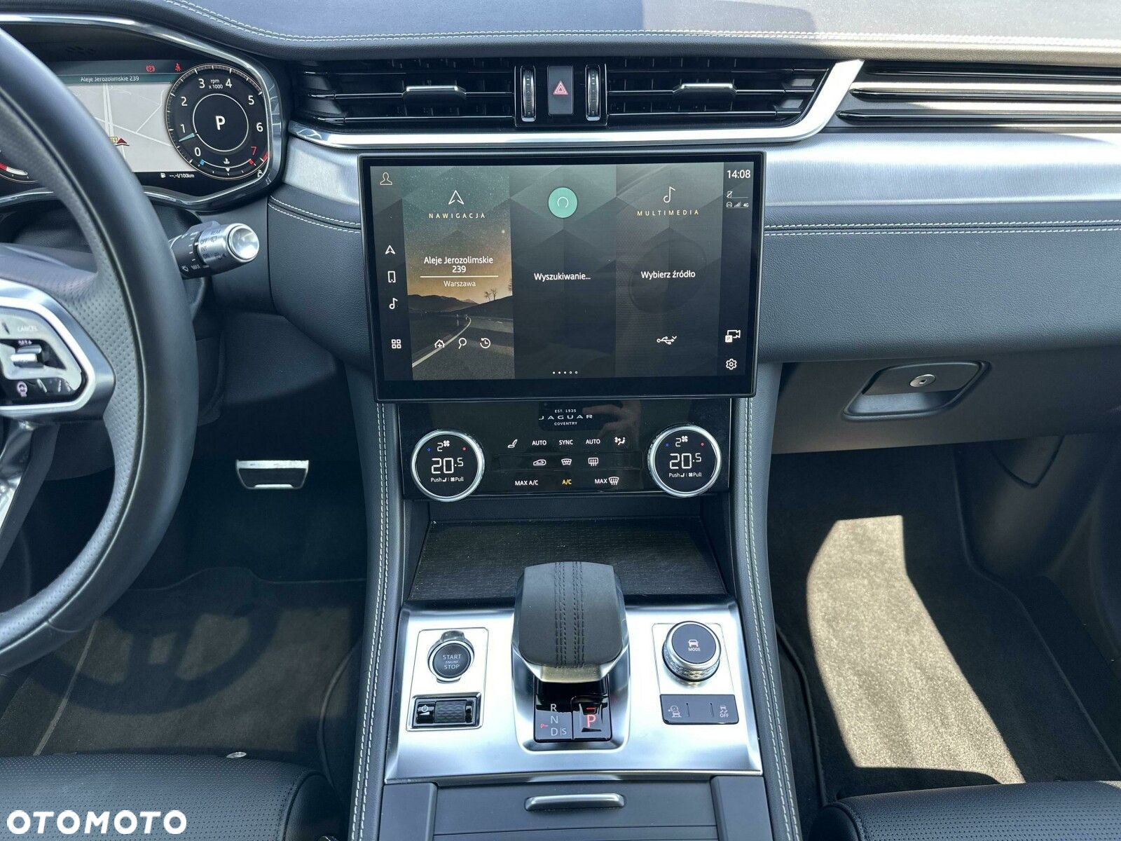 Jaguar F-Pace - 19