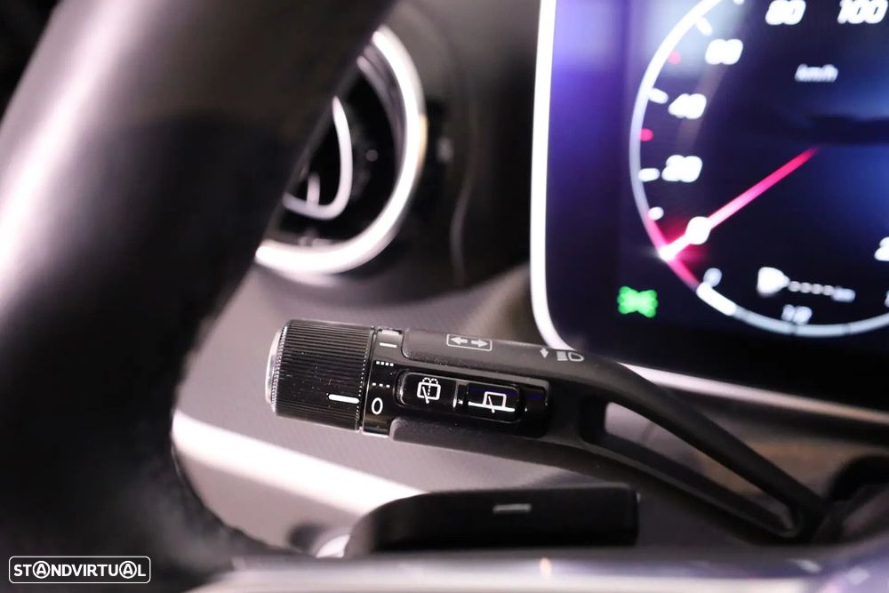 Mercedes-Benz C 300 e T 9G-TRONIC Avantgarde - 44