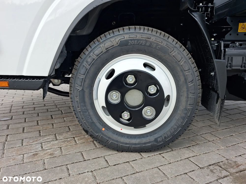 Isuzu M27 Gen2 wywrot 3stronny - 18