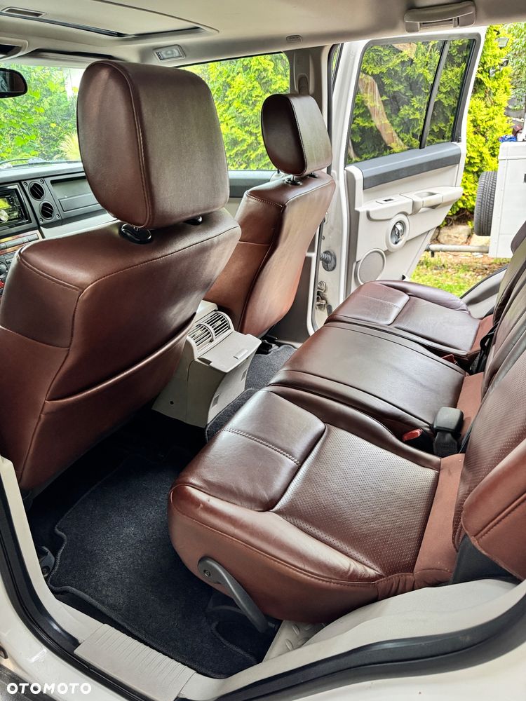 Jeep Commander 5.7 V8 Limited - 15