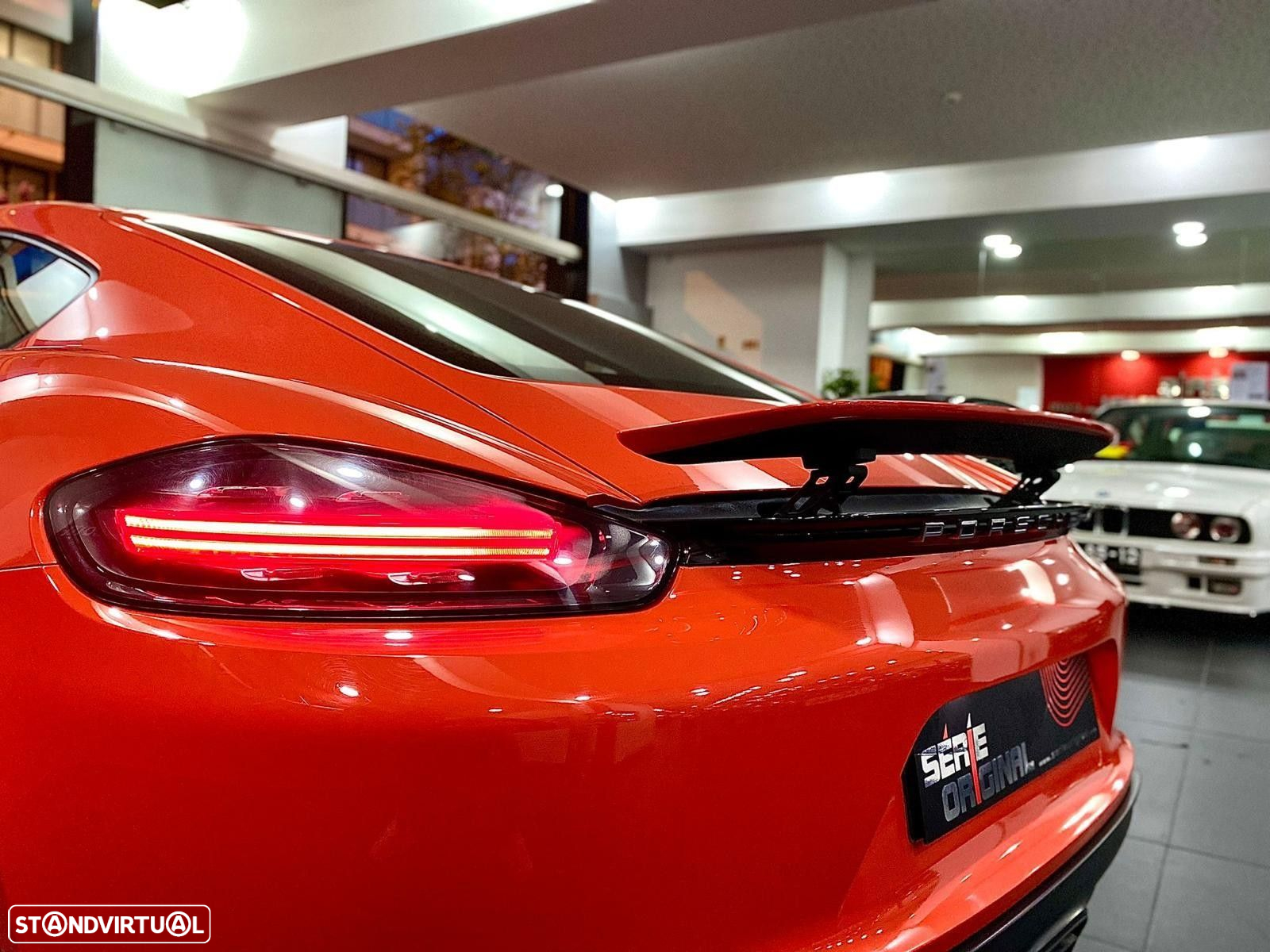 Porsche 718 Cayman 2.0 T - 10