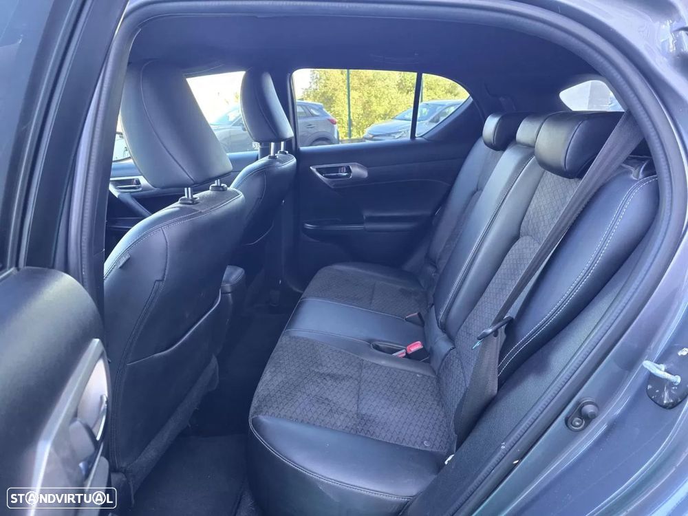 Lexus CT 200h F Sport - 8